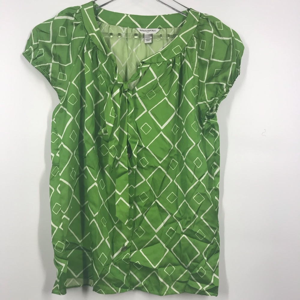 Banana Republic Green and White top size XS